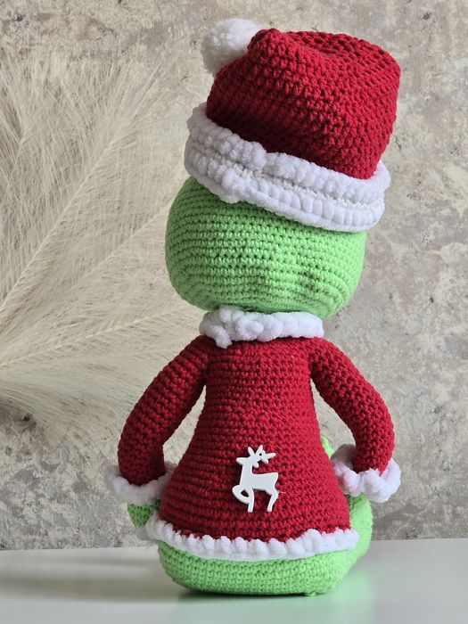 Мрачно сладък Гринч – ръчно плетена играчка