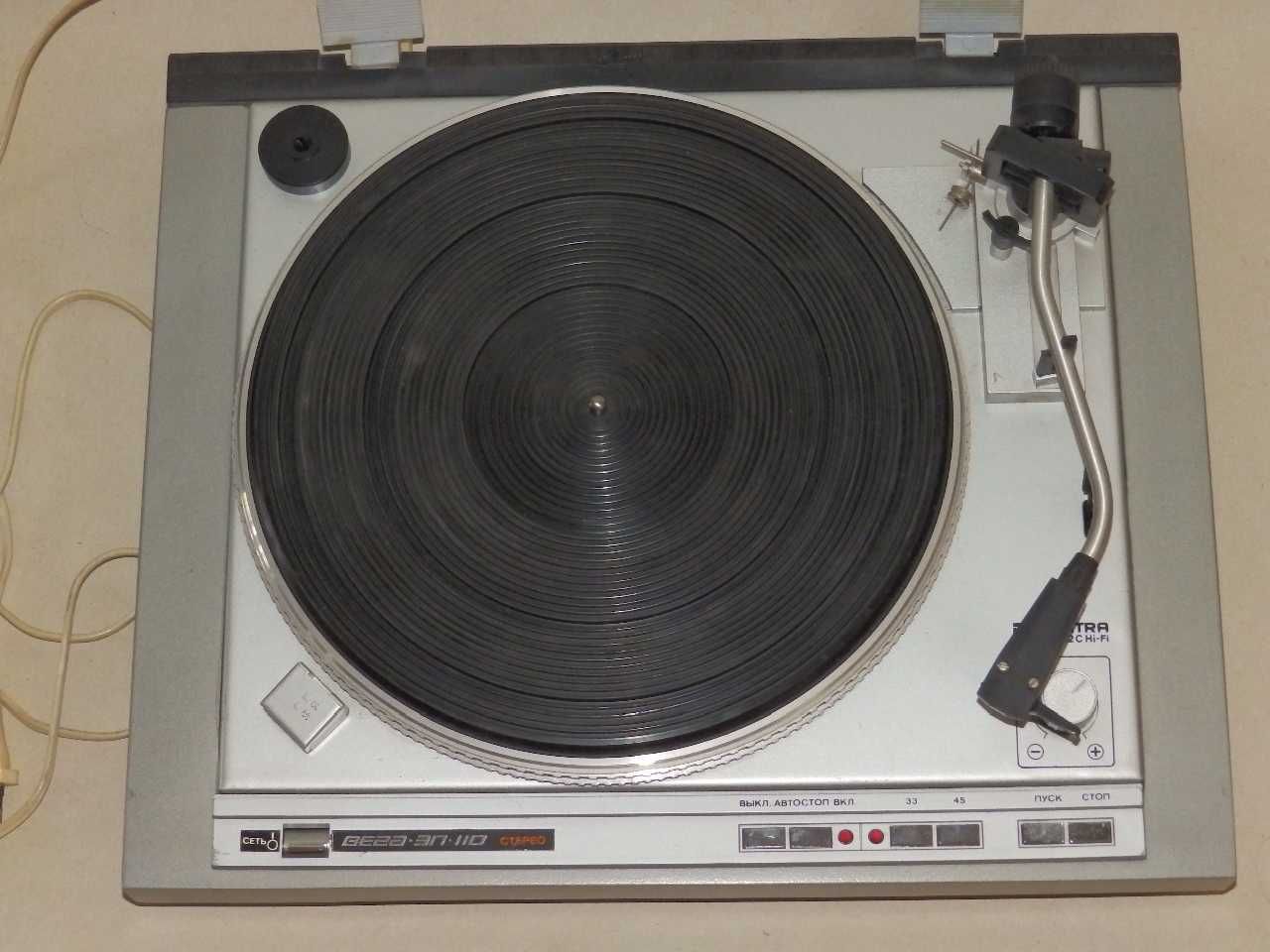 Грамофон UNITRA G 602 C Вега ЕП - 110