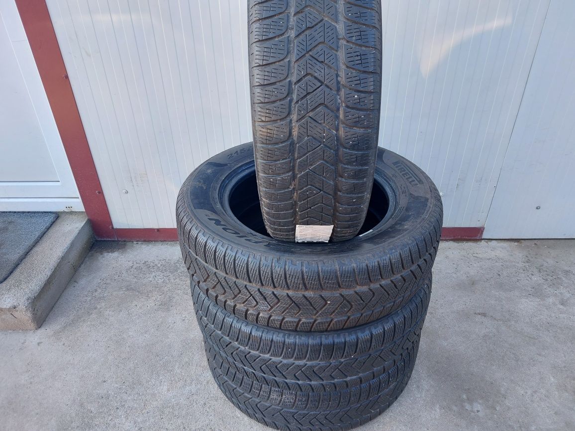 125 lei bucata! Set anvelope M+S 215 65 17 Pirelli dot 2020