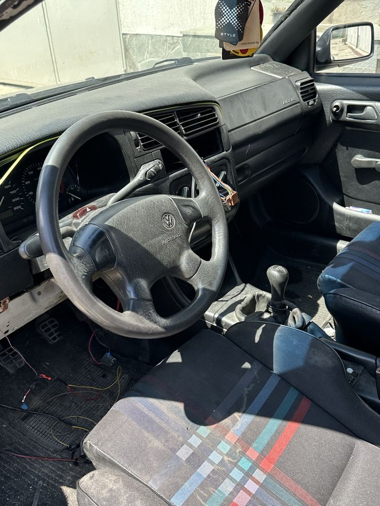 Golf 3  на части