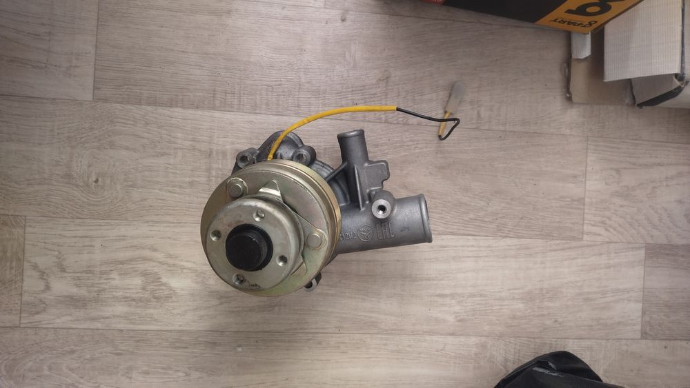 Продам помпу на Газель с электромуфтой