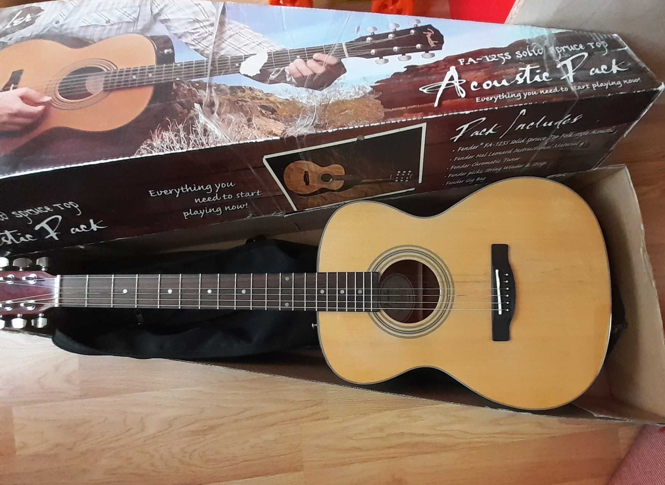 Chitara FENDER FA 125S acoustic,Dreadnought,cu acessorii+husă, ca nouă