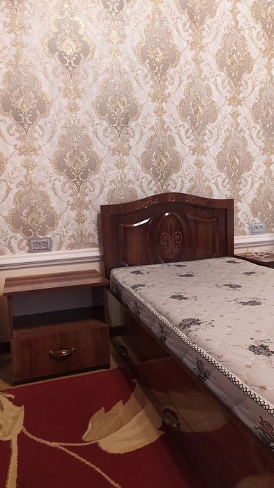 Кровати односпальные с ортопедическим матрасом 8шт с тумбочкой