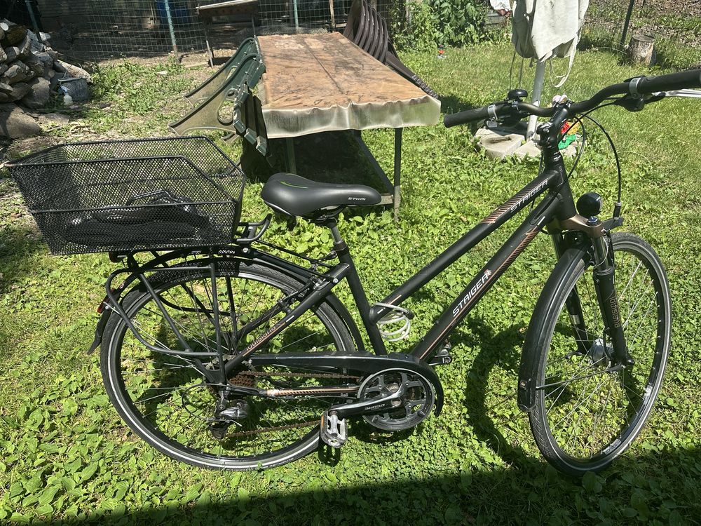 Bicicleta  fara defecte merge foate bine este ca noua