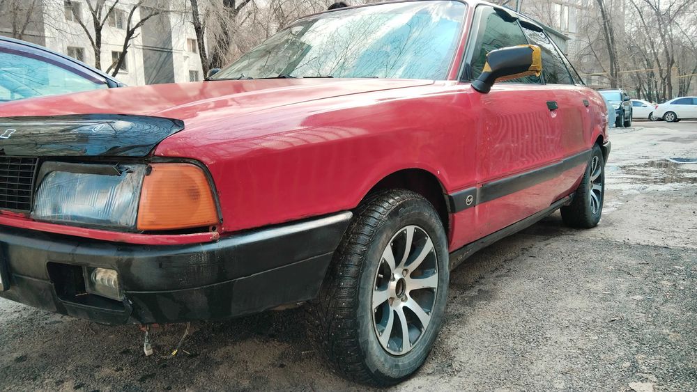 Продам ауди 80 б3