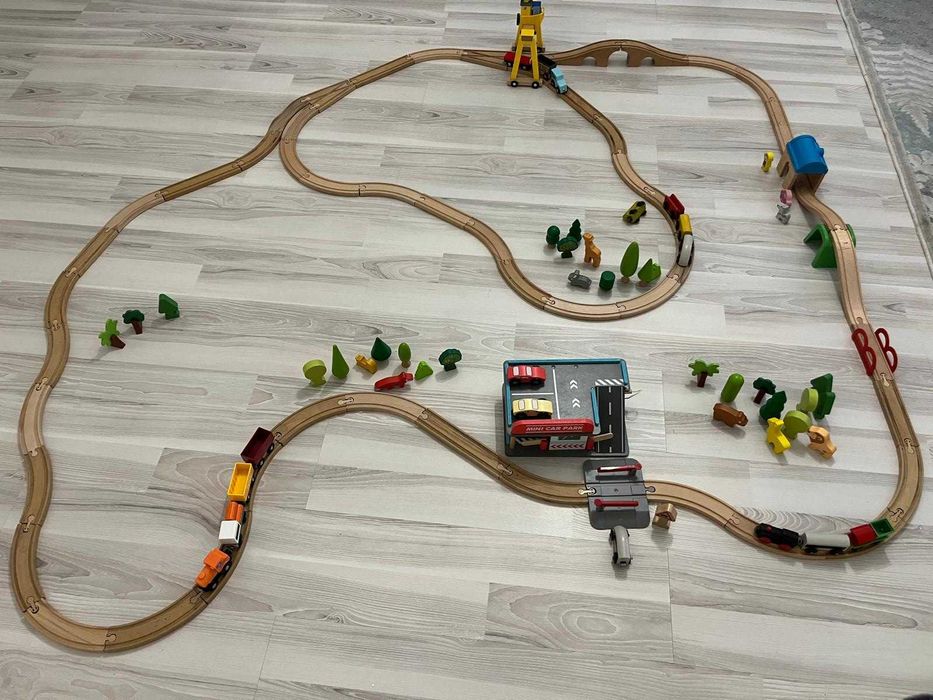 Trenuri, Sine, Gara, Animale de lemn Montessori - 150 lei