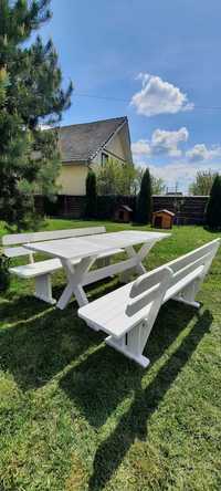 Set masa si banci din lemn masiv, alb pentru exterior