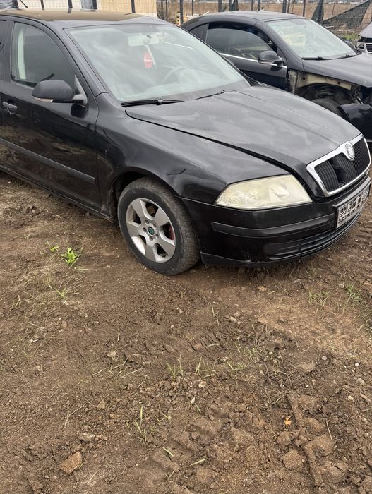 Dezmembrez dezmembrari skoda octavia 2 1.9 TDI BXE 105 cai 5 trepte