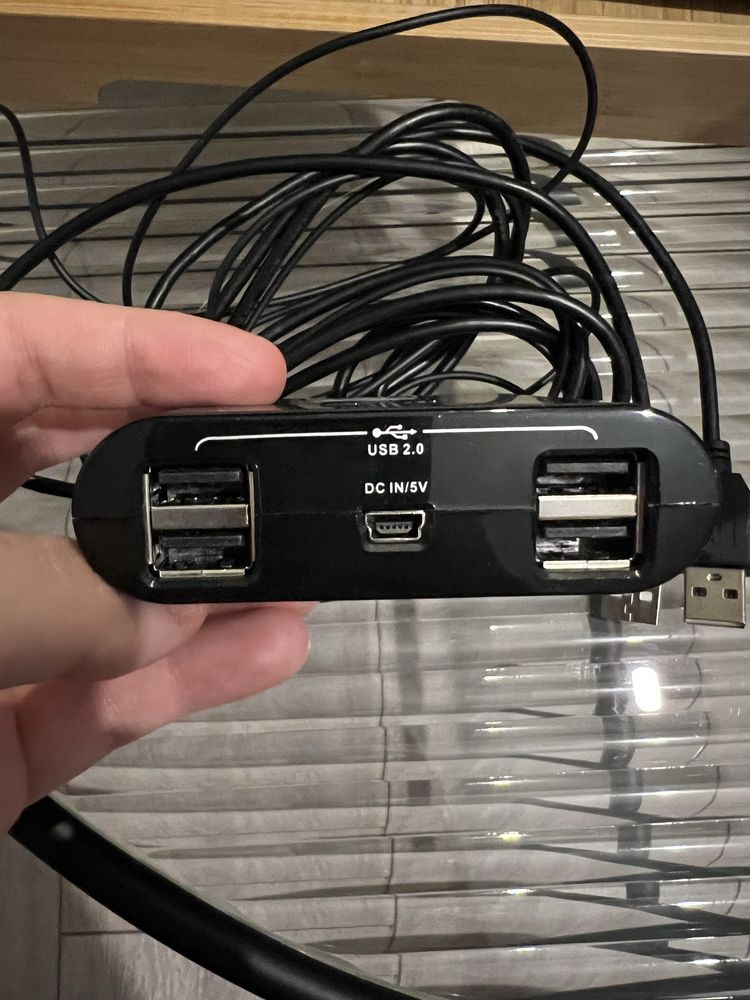Swith Aten USB cu 2 porturi
