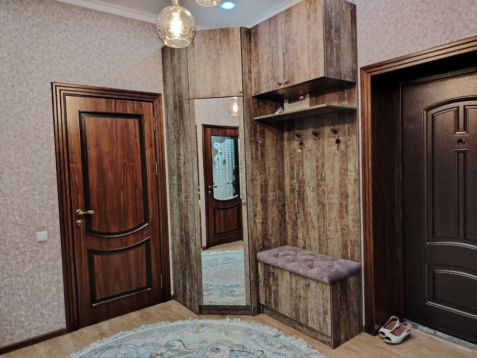 Продаётся квартира в Бухаре 3/2/3