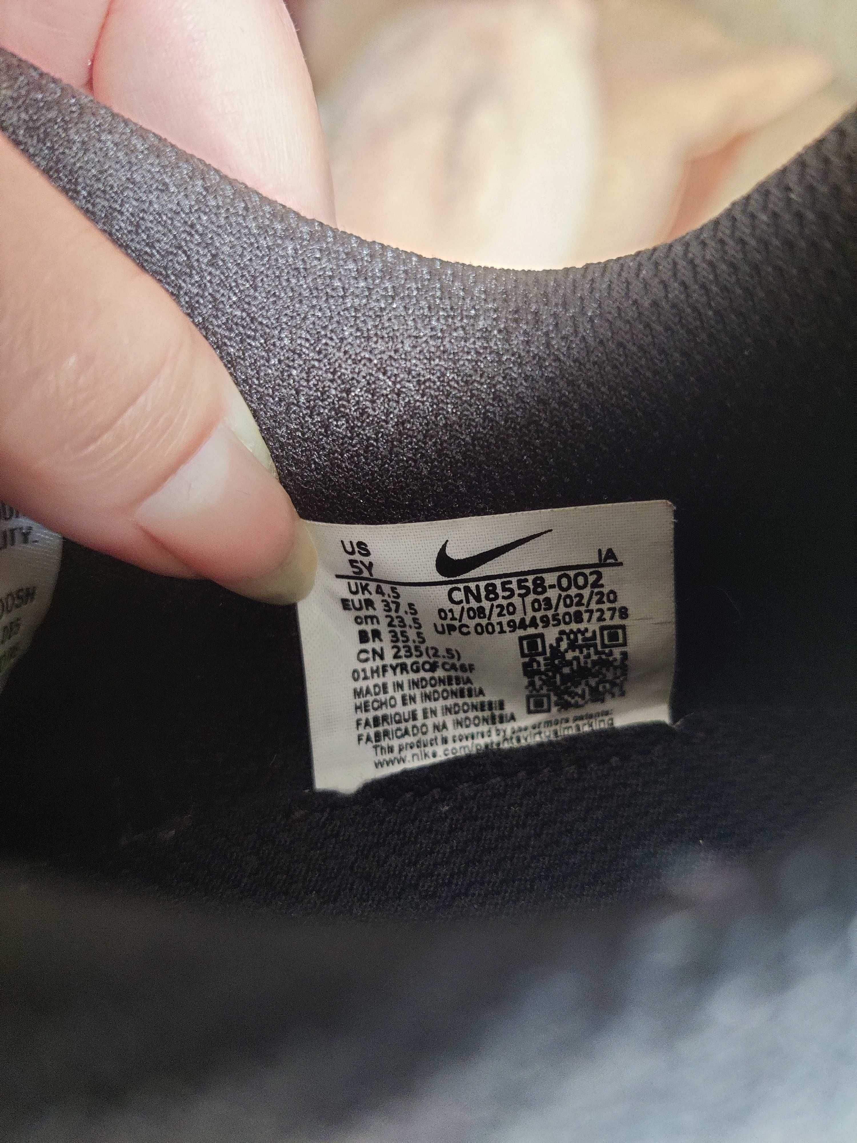 Nike Дамски маратонки Nike