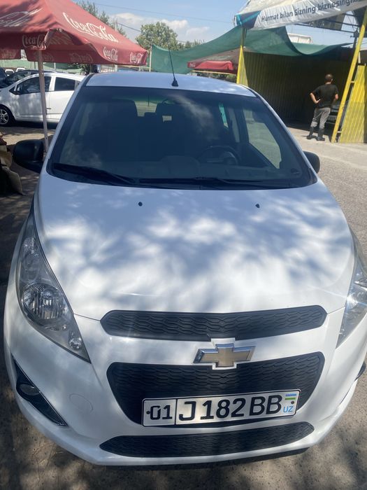 Продаю спарк 2018-год хорошая состояния