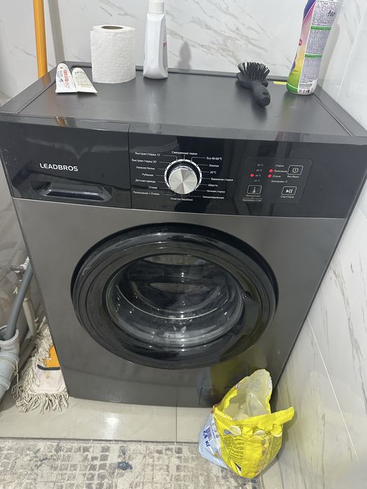 Стиральная машина почти новая