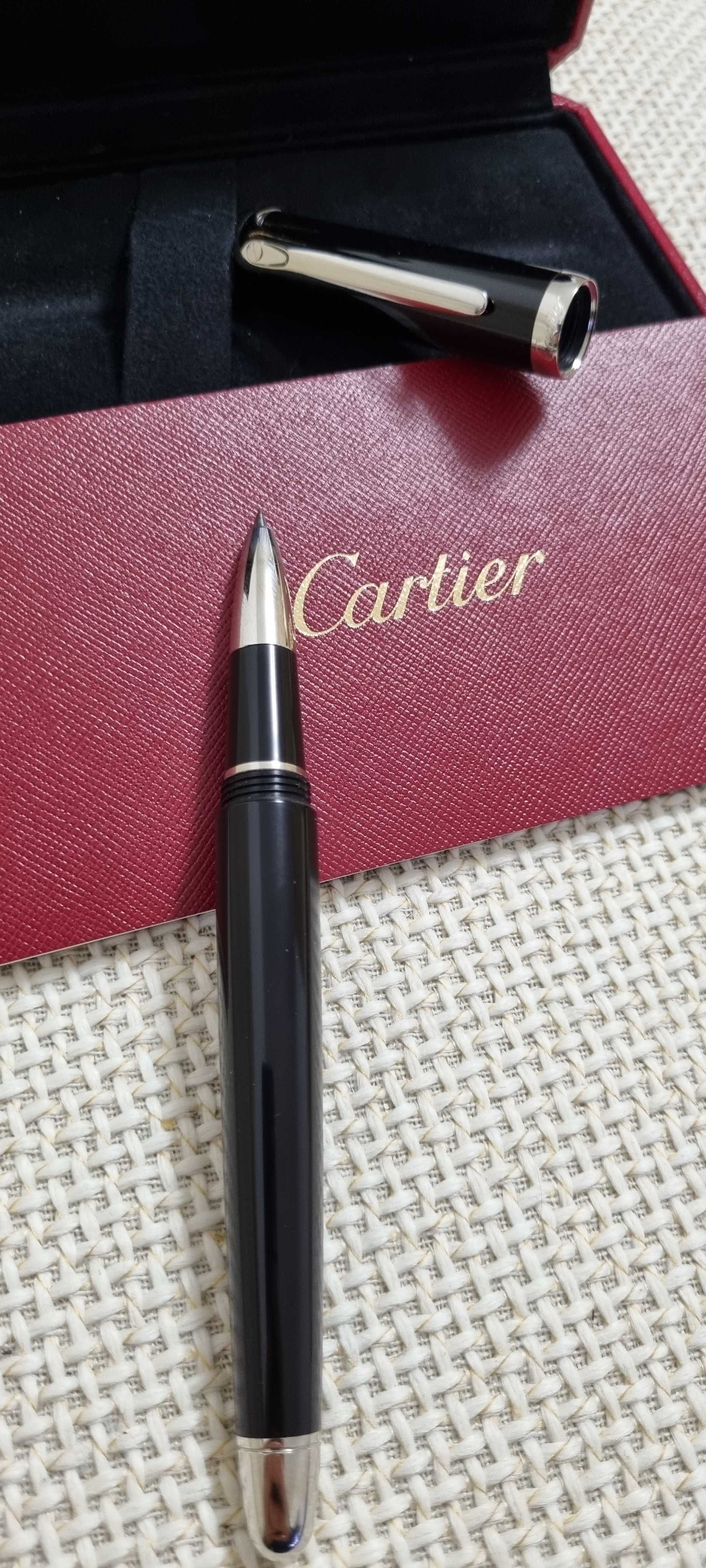 Pix Cartier nou în cutie