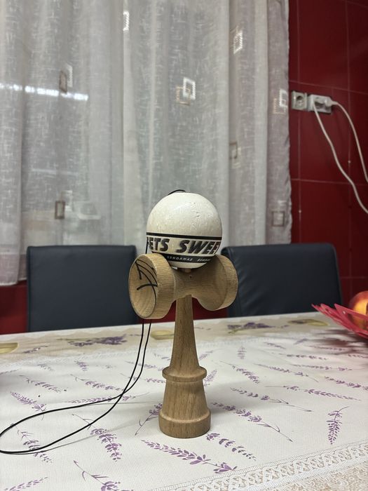 Vand kendama sweets semnata de xremus