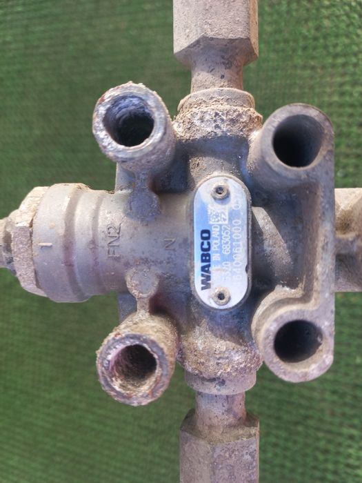 Supape Wabco regulator putere franare, supapă control remorcă