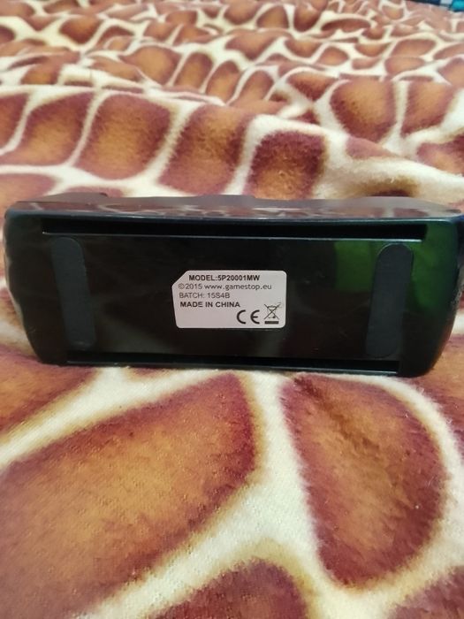 Зарядно за два джойстикя за Xbox One