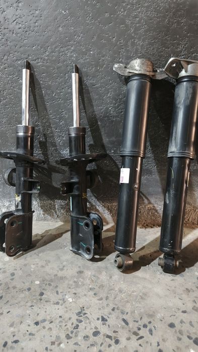 Амортизатор Hyundai Santafeniki 2022