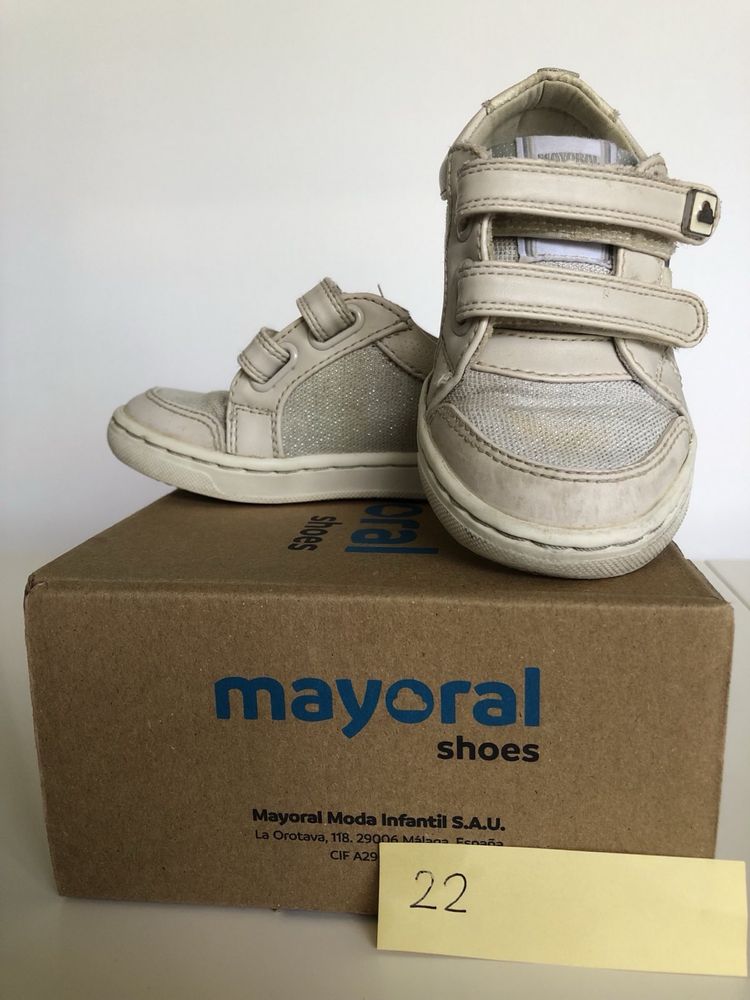 Обувки Mayoral, UGG 22, 23 номер