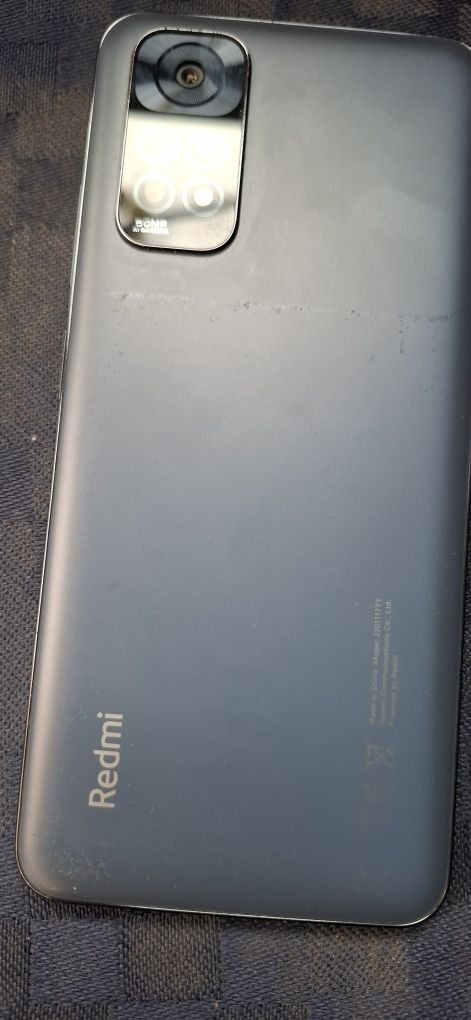 Продавам Xiaomi Redmi note 11
