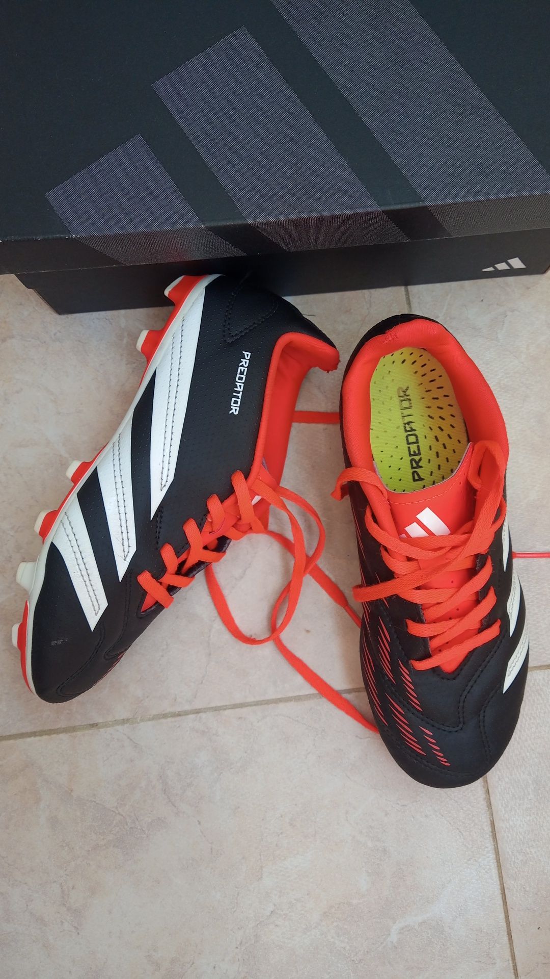 Бутонки Adidas 34 номер, стелка 21 см