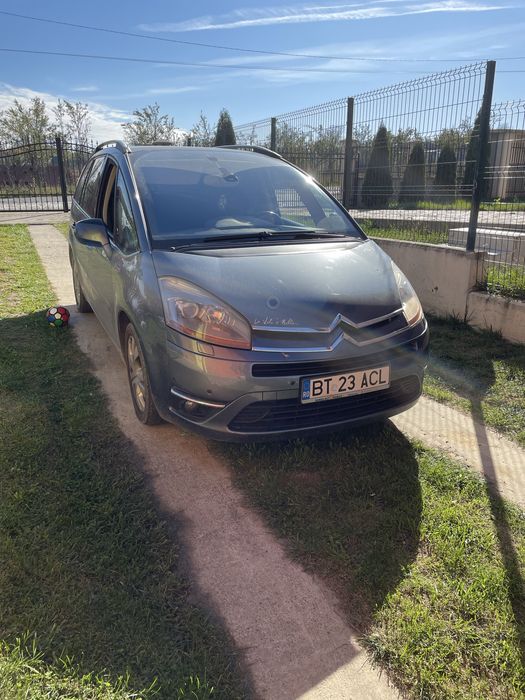 Vând citroen c4 piccaso 1.6 HDI