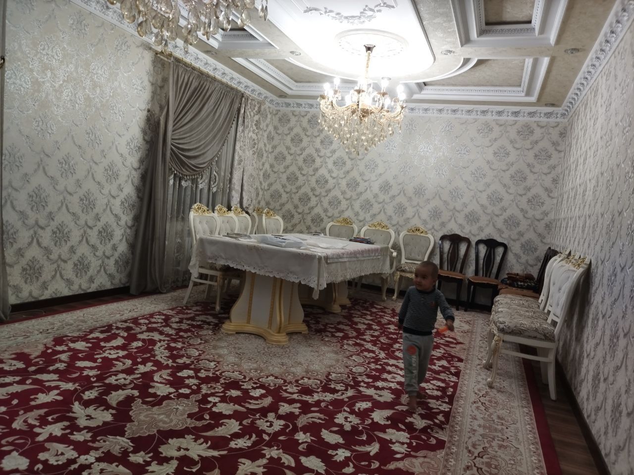 Срочно срочно срочно! Зудлик билан участка ховли сотилади 2 каватли!!!
