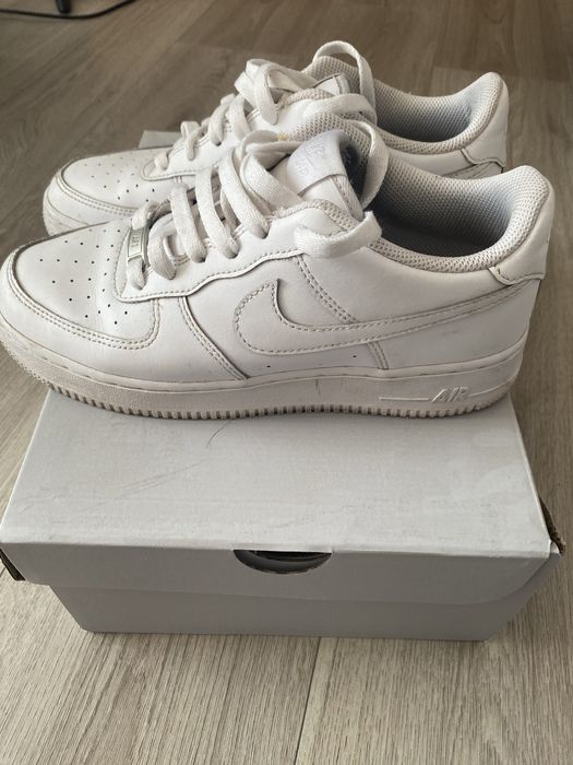 nike air force 1 triple white