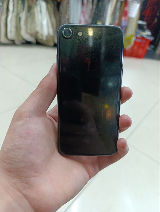 Iphone 7, yomkist 100 usiliniy imeika otmagan 128 xotira