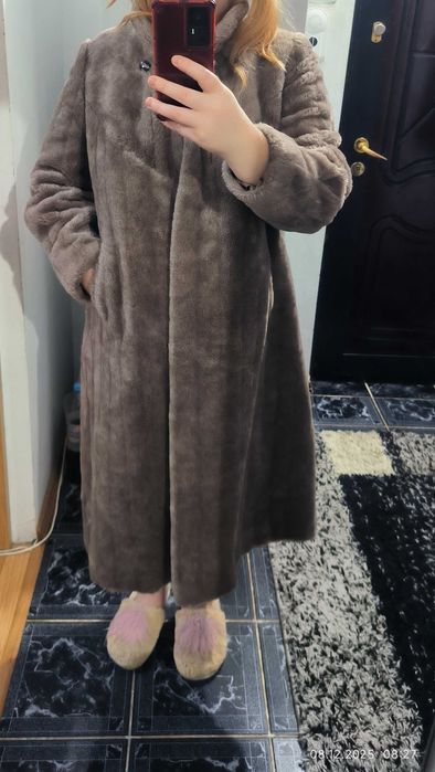 Vând blană damă lama