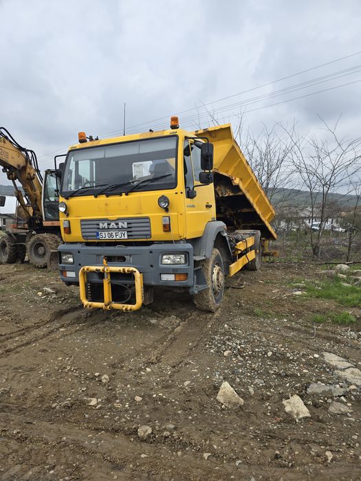 Camion Utilaj deszapezire Man 4x4