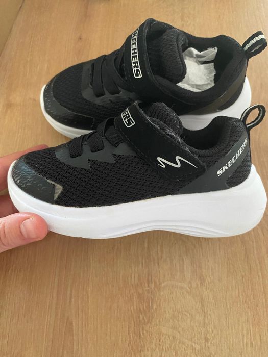 Skechers Adidasi copii marime 25