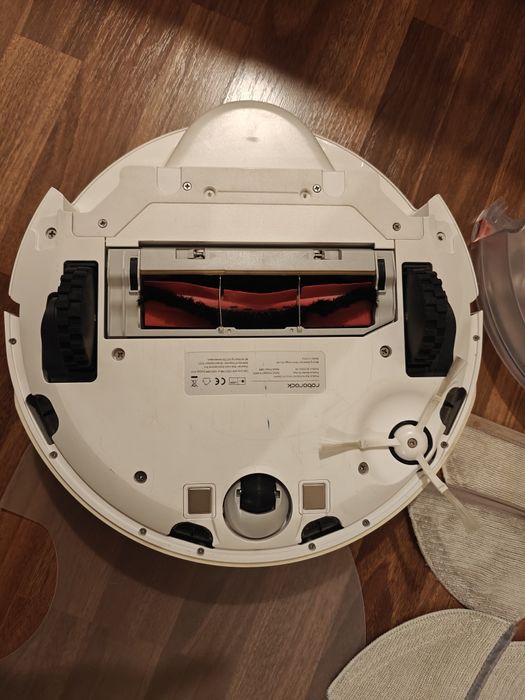 Roborock S5 Max – отлично състояние + нови консумативи