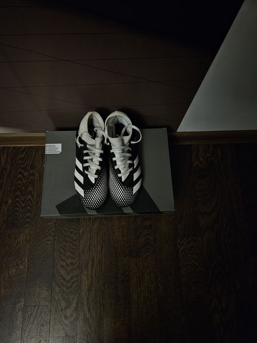 Ghete de fotbal Predator marime: 35 cu crampoane mari