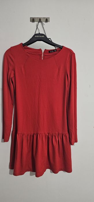 Vând rochițe foarte ieftin