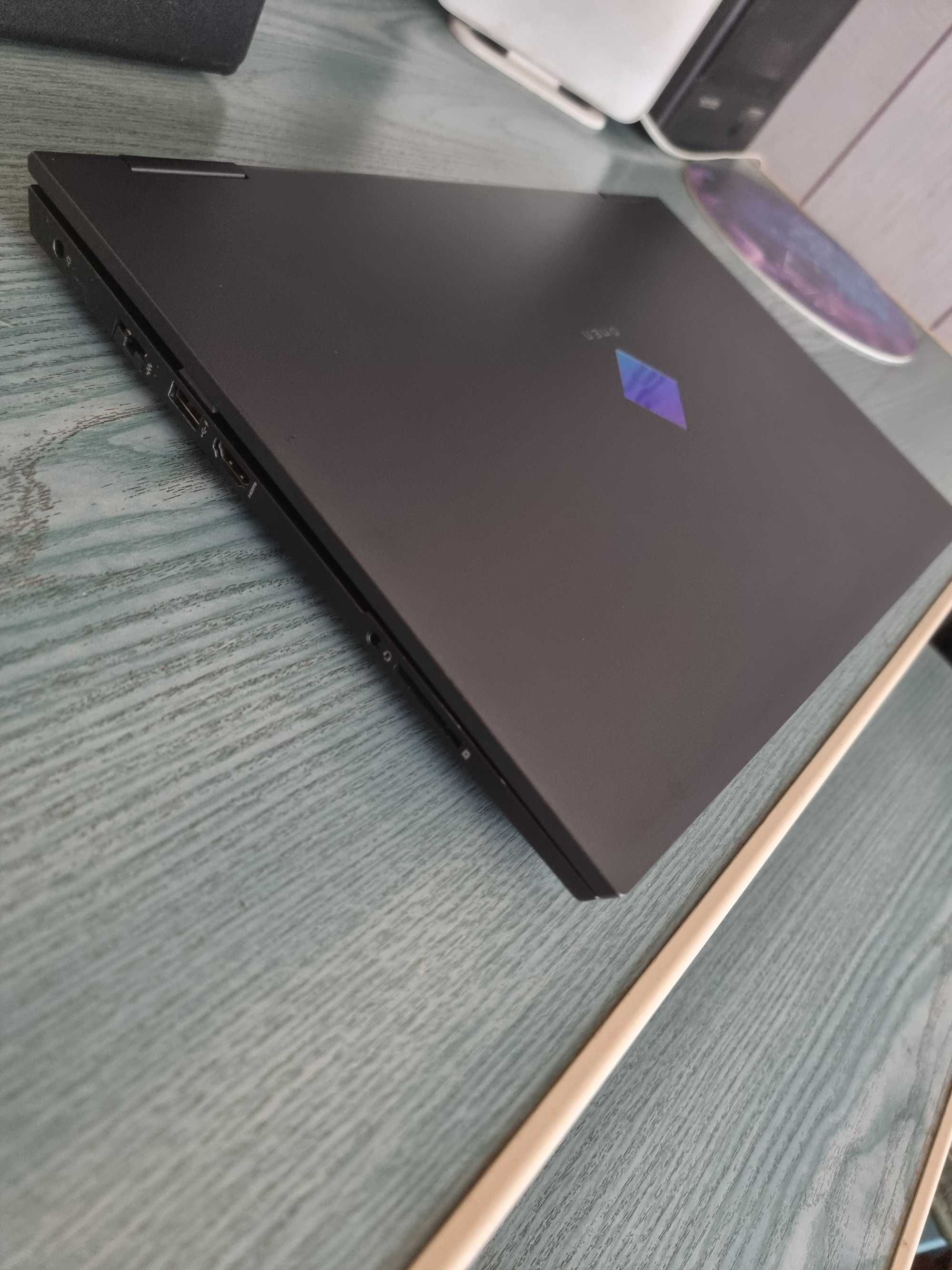 HP OMEN 15 AMD Ryzen 9 5900HX,RTX 3070 MAX-Q 8 Гб,16/1 ТБ SSD