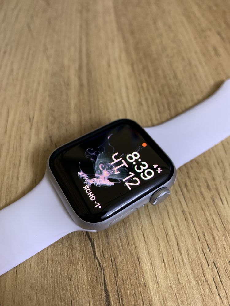 Apple watch se2  40mm