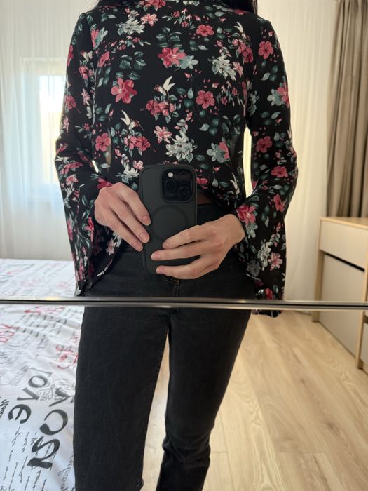 Camasa eleganta cu flori Primark