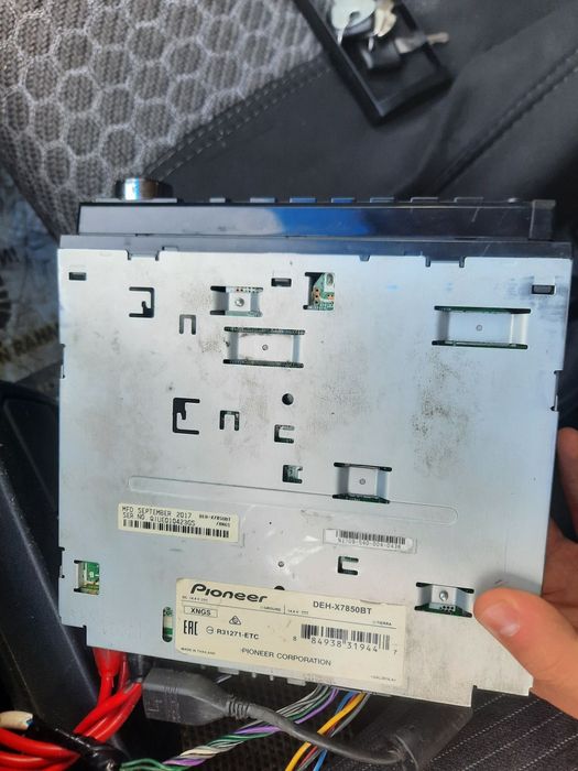 Срочно продаётся! Магнитофон Pioneer BT!