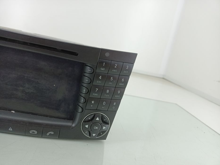 Dezmembrez Radio CD cu navigatie de pe Mercedes-Benz E CLASS W211…
