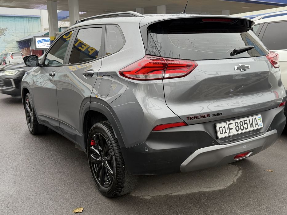 Продаю трекер 2021 Red Line