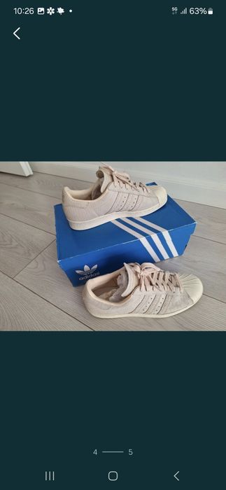 Vând adidasi ADIDAS super star, masura 40