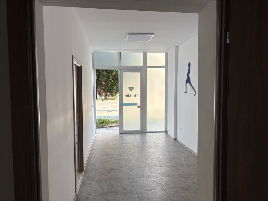 Spațiu comercial de închiriat, 70 mp, parter, Bd. Nicolae Titulescu.