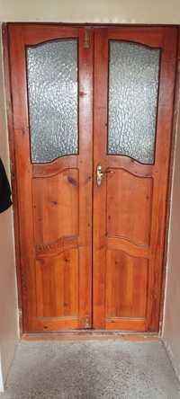 Продам деревянные двустворчатые двери