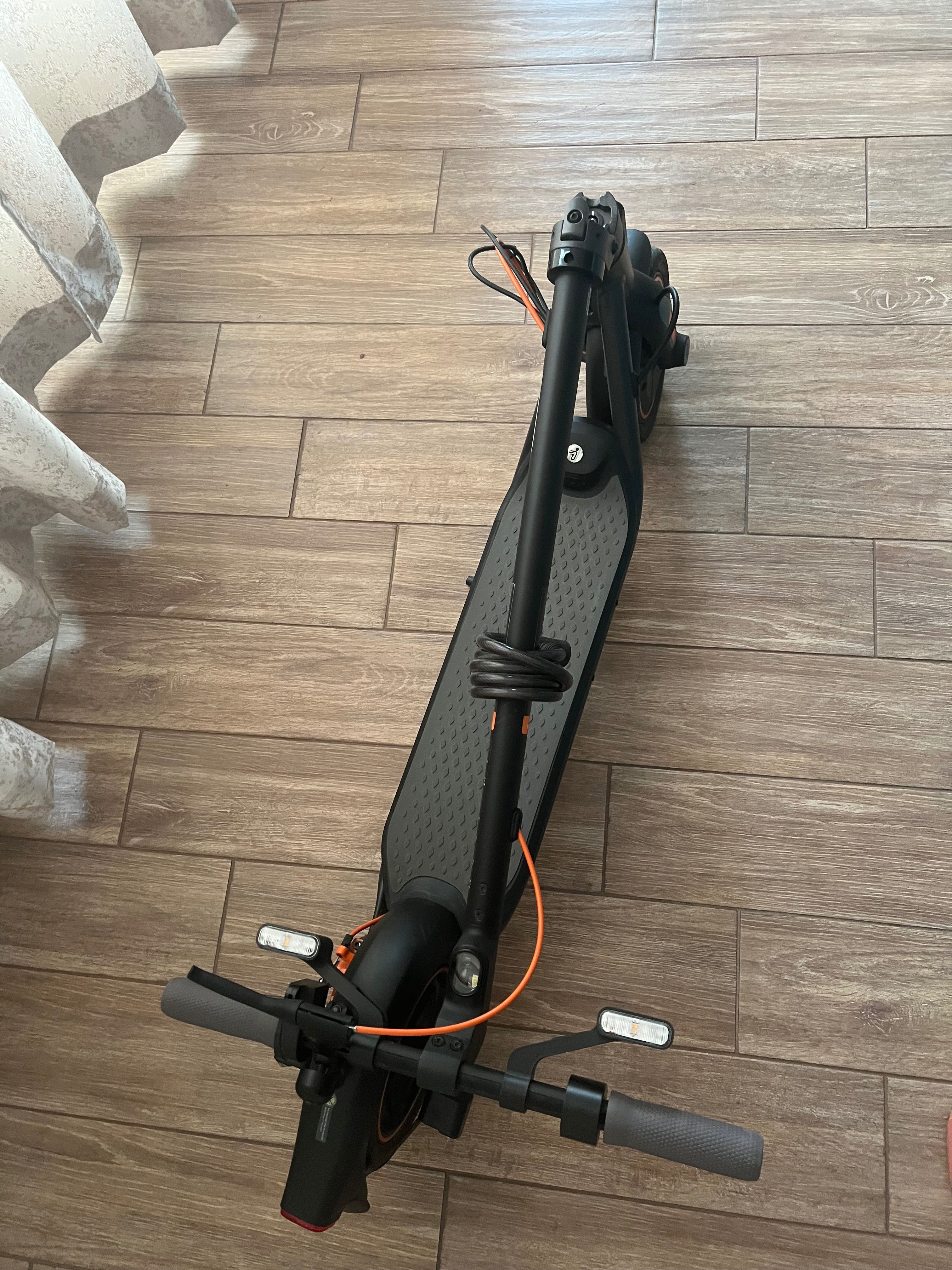 Електрическа тротинетка Ninebot KickScooter