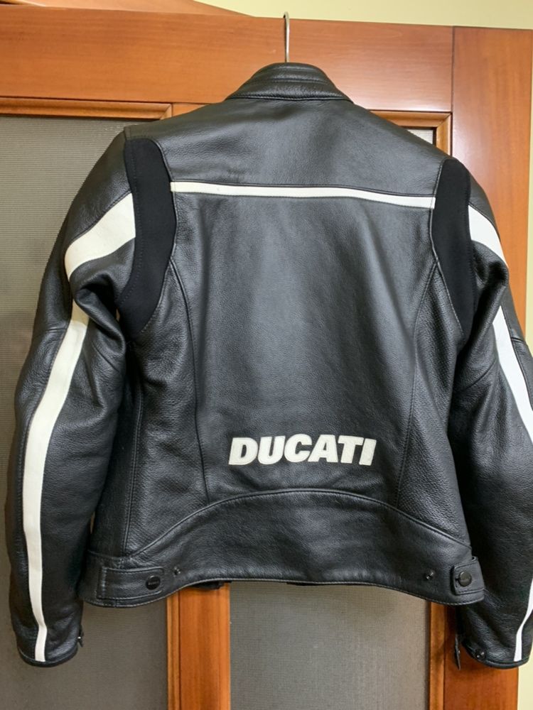 Geaca Ducati Dainese