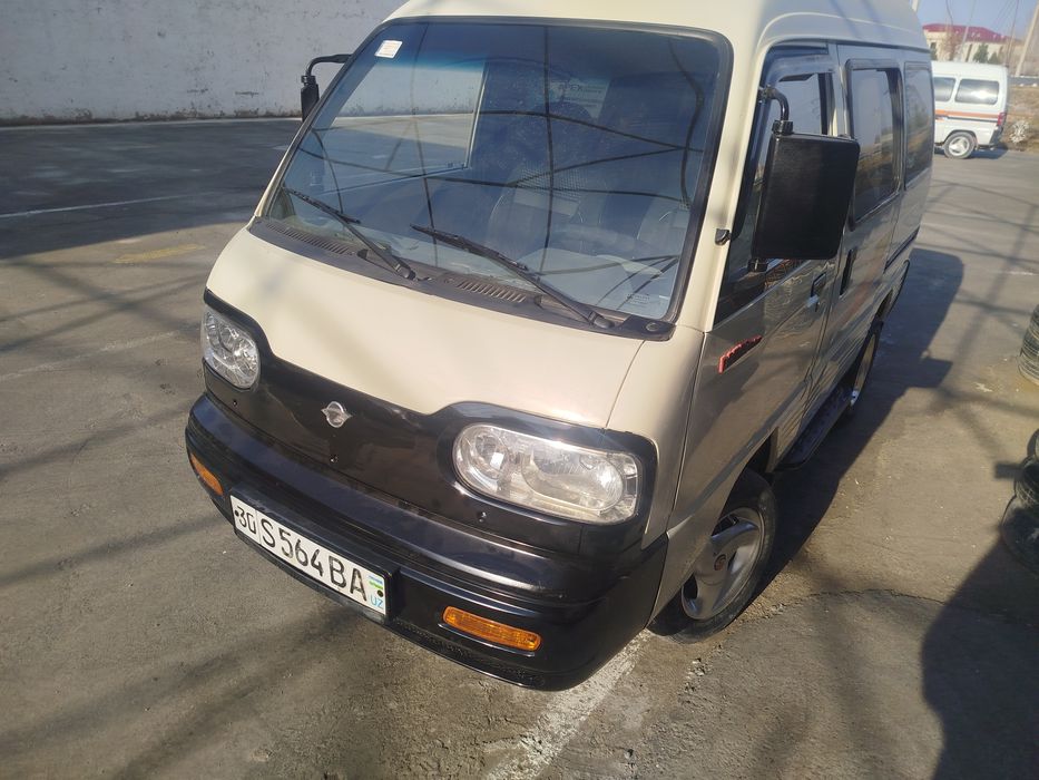 Дамас сотилади. Йили 2009.