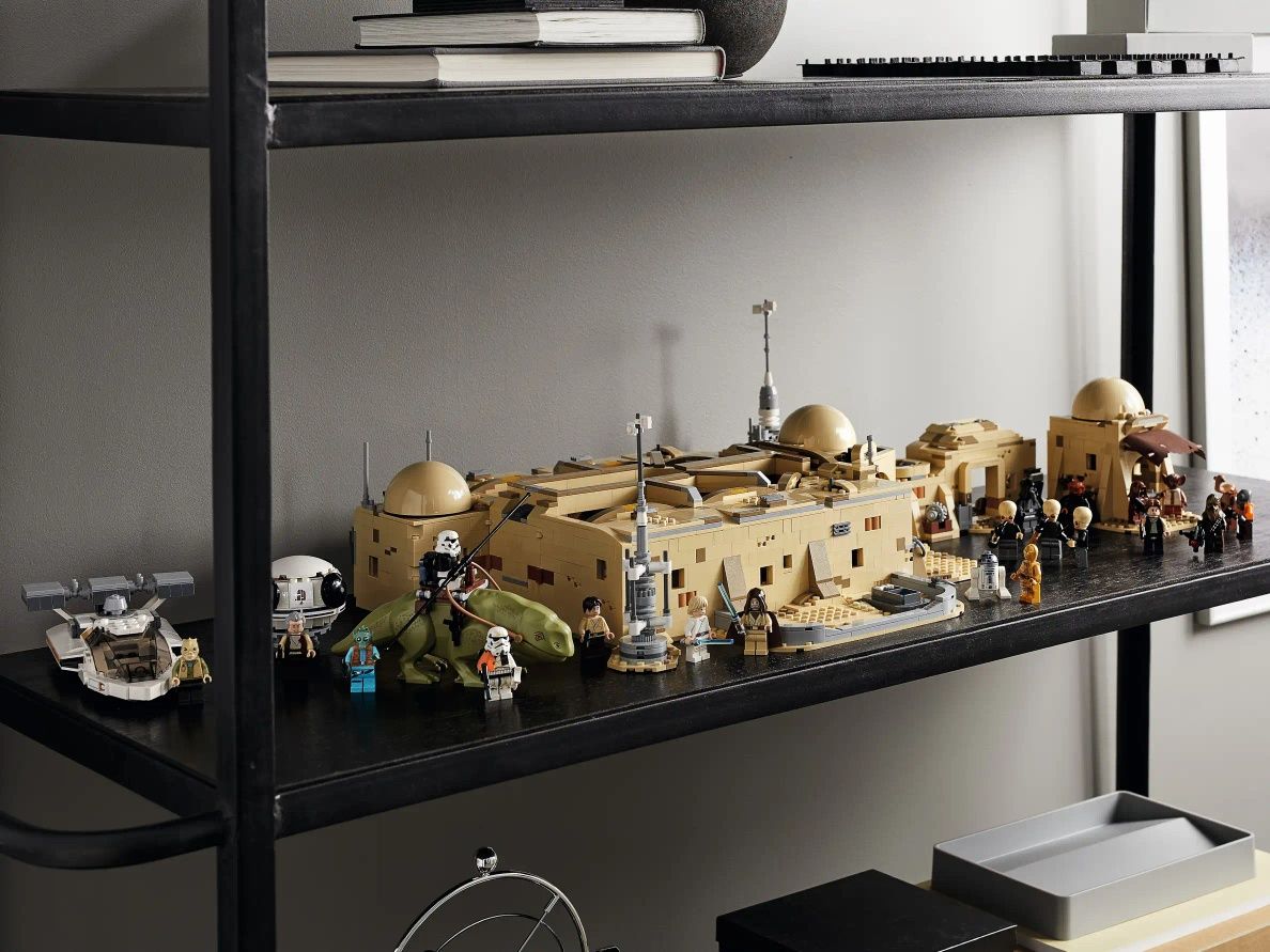 LEGO Star Wars 75290 Mos Eisley Cantina