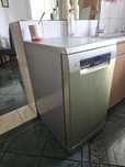 Vand urgent masina spalat vase Bosch 10 seturi impecabila
