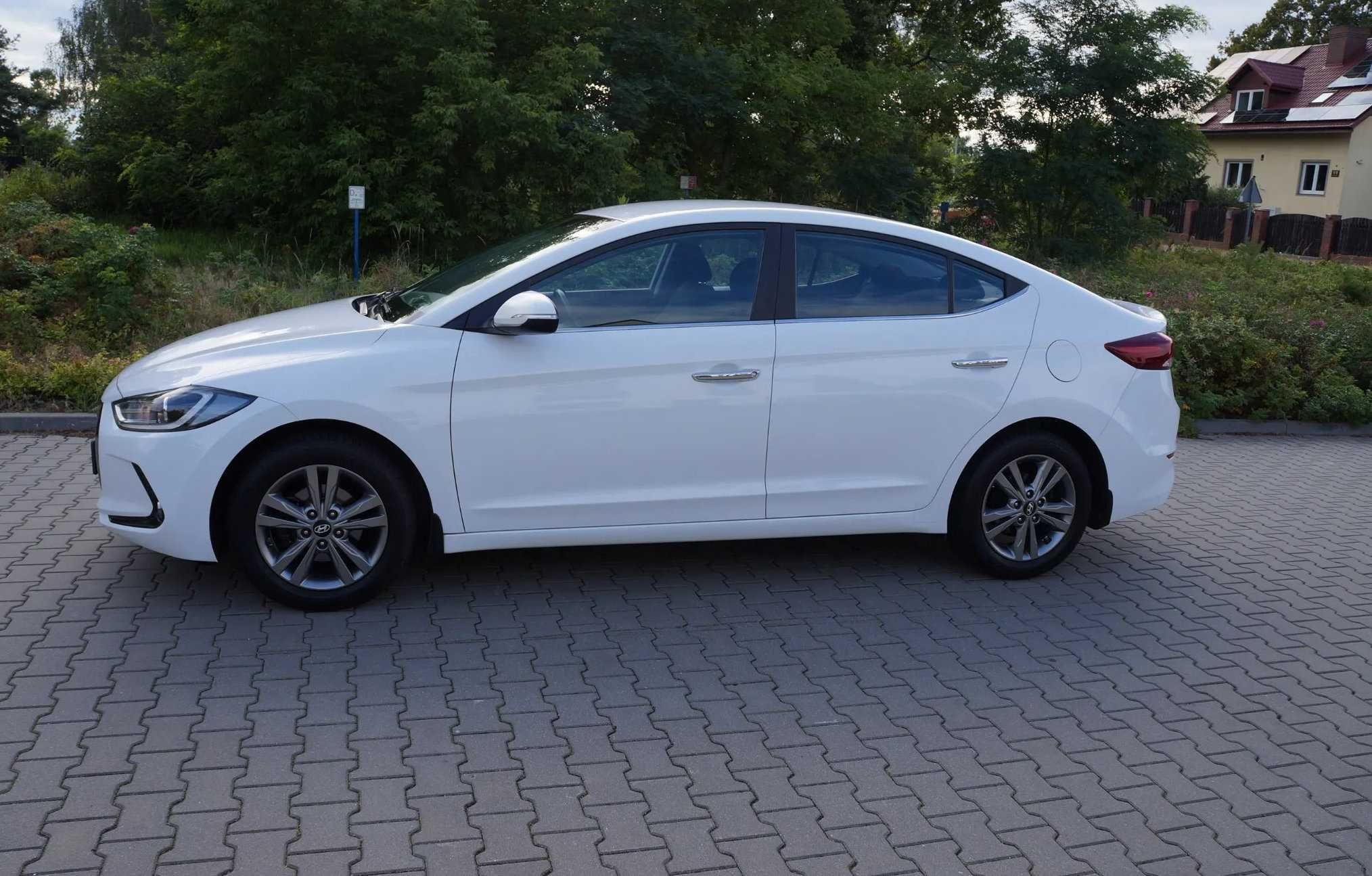 Hyundai Elantra 1.6 Premium